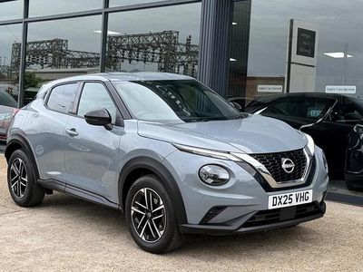Używany Nissan Juke N-Connecta 114 KM (83 kW) 2025 Szary SUV