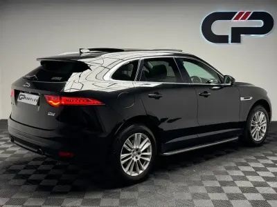 Used Jaguar F-Pace Portfolio 240 HP (176 kW) 2017 Black SUV