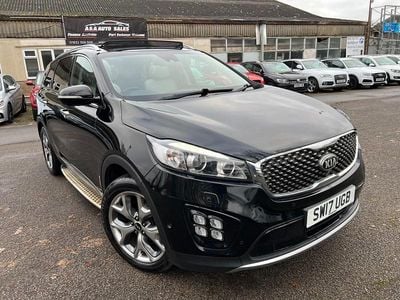 Black Used 2017 Kia Sorento SUV | £12,995 (Fair price)