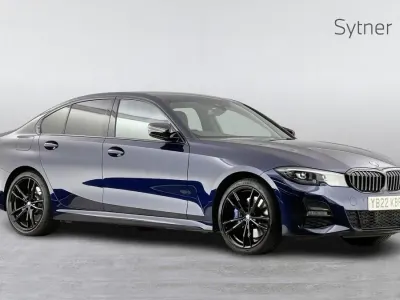 Begagnad BMW 330e M Sport 288 HK (211 kW) 2022 Blå