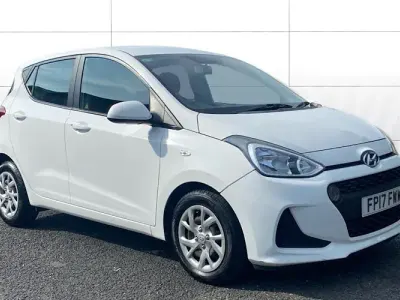 Used Hyundai i10 SE 88 HP (64 kW) 2017 White Hatchback