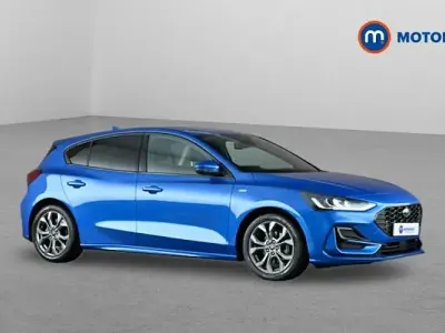 Used Ford Focus ST-Line 155 HP (114 kW) 2024 Blue Hatchback