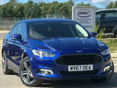 Used Ford Mondeo Titanium 180 HP (132 kW) 2017 Blue Hatchback