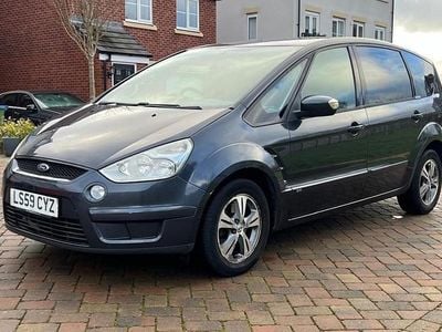 Grey Used 2009 Ford S-MAX Zetec MPV | £2,295 (Good price)