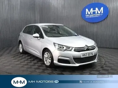 Used Citroën C4 Feel 100 HP (73 kW) 2015 Silver Hatchback