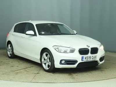 Used BMW 118 Sport Line 136 HP (100 kW) 2019 White Hatchback