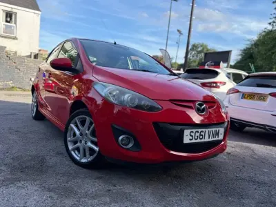 Usado Mazda 2 Inclusive 102 HP (75 kW) 2011 Citadino