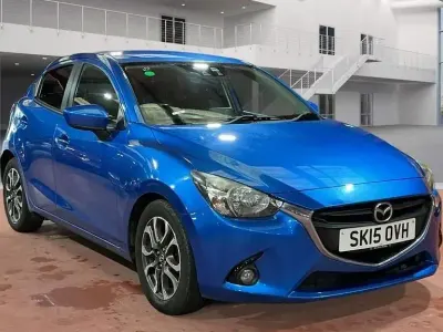 Used Mazda 2 Edition 90 HP (66 kW) 2015 Blue Hatchback