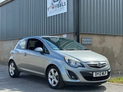 Used Vauxhall Corsa 100 HP (73 kW) 2012 Silver Hatchback