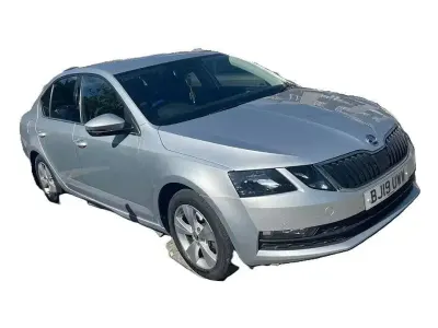 Używany Skoda Octavia SE Technology 115 KM (84 kW) 2019 Srebrny Hatchback