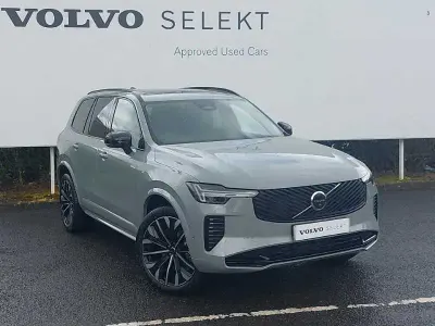 New Volvo XC90 Plus 250 HP (183 kW) 2025 Grey SUV