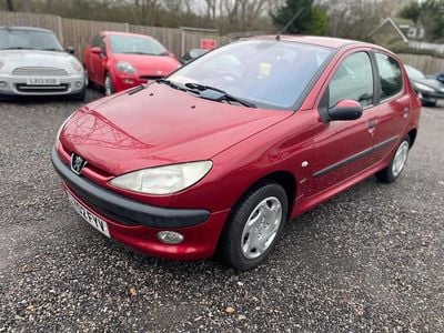 Used Peugeot 206 75 HP (55 kW) 2002 Red Hatchback
