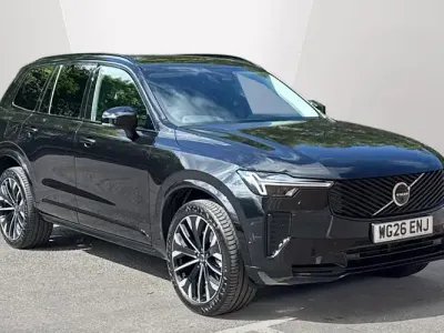 Neu Volvo XC90 Plus 250 PS (183 kW) 2025 SUV