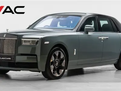 Usado Rolls Royce Phantom 571 HP (419 kW) 2022 Verde Sedan