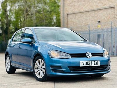 Usado VW Golf VII SE 122 HP (89 kW) 2013 Azul Citadino