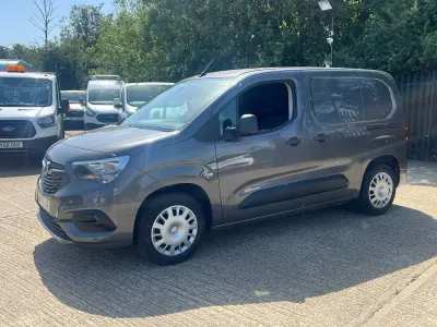 Used Vauxhall Combo Sportive 100 HP (73 kW) 2020 Grey MPV