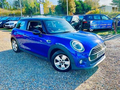 Blue Used 2019 Mini Cooper Classic Hatchback | £10,995 (Good price)