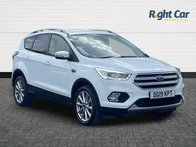 Used Ford Kuga Titanium 150 HP (110 kW) 2019 White SUV