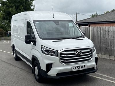 Maxus V90