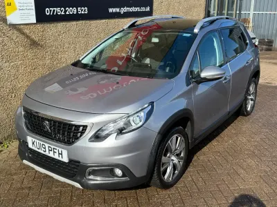 Begagnad Peugeot 2008 Allure Premium 2019 Grå SUV