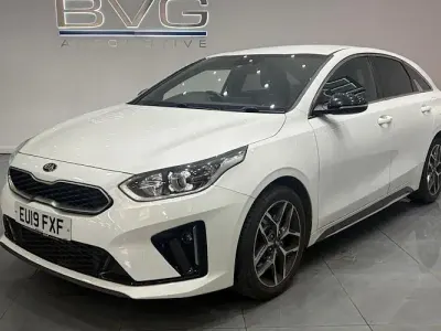 Used Kia ProCeed GT-Line 140 HP (102 kW) 2019 White Estate