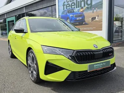 Used Skoda Octavia vRS 204 HP (150 kW) 2025 Green Estate