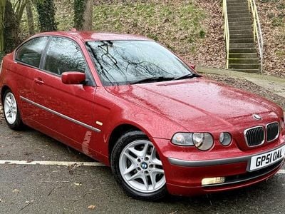 Used BMW 325 190 HP (139 kW) 2001 Red Hatchback