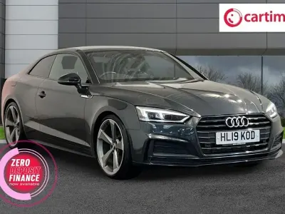 Usado Audi A5 Black Edition 190 HP (139 kW) 2019 Cinzento Coupé