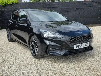 Używany Ford Focus ST-Line X 120 KM (88 kW) 2021 Czarny Hatchback