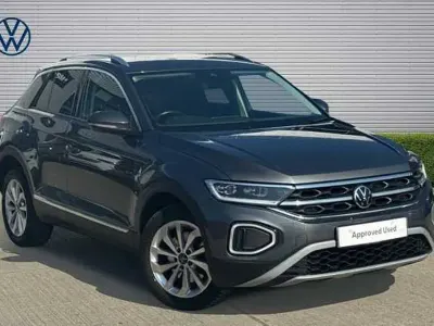 Usado VW T-Roc Style 150 HP (110 kW) 2022 Cinzento SUV