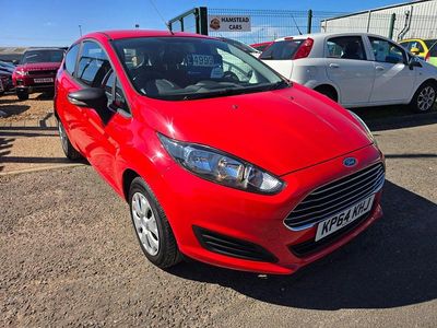 Used Ford Fiesta Studio 82 HP (60 kW) 2014 Red Hatchback