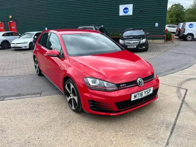 Used VW Golf VII GTI 216 HP (158 kW) 2016 Red Hatchback
