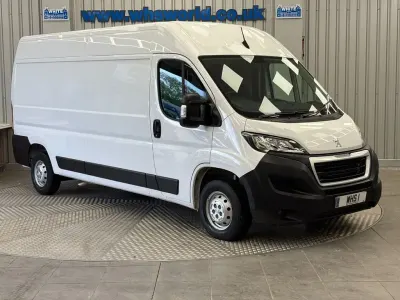 Used Peugeot Boxer Premium 140 HP (102 kW) 2023 White Van