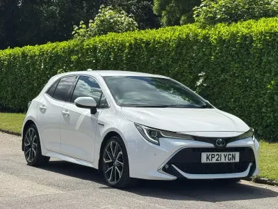 Used Toyota Corolla 2021 White Hatchback
