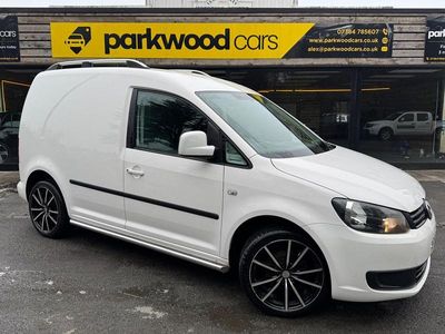 Begagnad VW Caddy Startline 102 HK (75 kW) 2015 Vit Minibuss