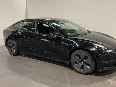 Black Used 2021 Tesla Model 3 Long Range AWD Sedan | £17,798 (A bit pricey)