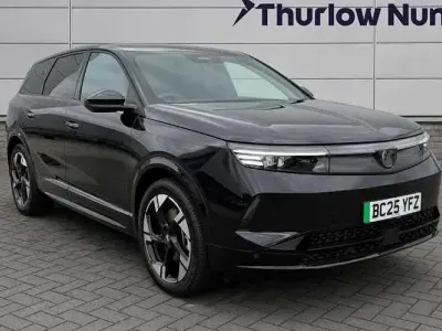 Used Vauxhall Grandland Ultimate 156 kW (213 HP) 2025 Black SUV