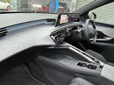 Używany Peugeot 5008 GT 134 KM (98 kW) 2025 Czarny SUV