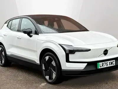 New Volvo EX30 Performance 200 kW (272 HP) 2025 White SUV