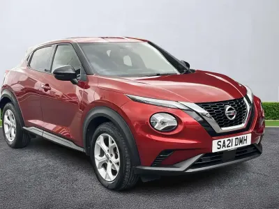 Usado Nissan Juke N-Connecta 2021 Rojo SUV