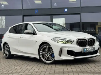 Używany BMW M135 Sport Line 306 KM (225 kW) 2021 Biały Hatchback