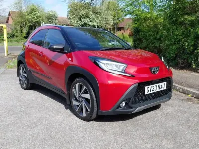 Used Toyota Aygo X 72 HP (52 kW) 2023 Red SUV
