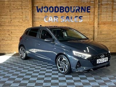 Used Hyundai i20 Premium 100 HP (73 kW) 2022 Grey Hatchback