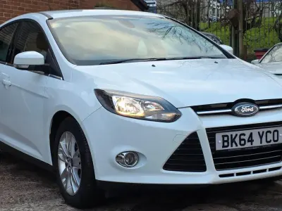 Used Ford Focus Titanium 125 HP (91 kW) 2014 White Hatchback