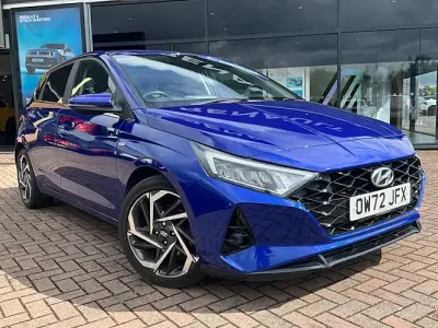 Used Hyundai i20 Premium 101 HP (74 kW) 2022 Blue Hatchback