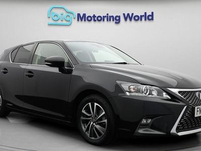 Lexus CT200h