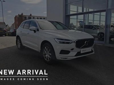 Used Volvo XC60 Momentum 247 HP (181 kW) 2018 White SUV