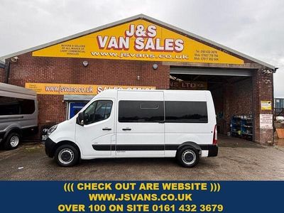 Used Vauxhall Movano Edition 150 HP (110 kW) 2021 White MPV