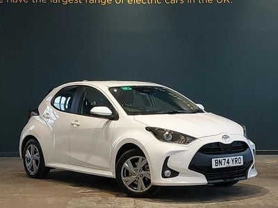 Second-hand Toyota Yaris Hybrid 116 CP (85 kW) 2024 Alb Hatchback