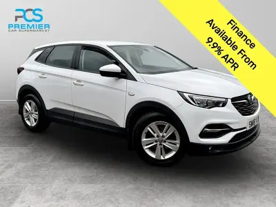 Second-hand Vauxhall Grandland X 2018 Alb SUV